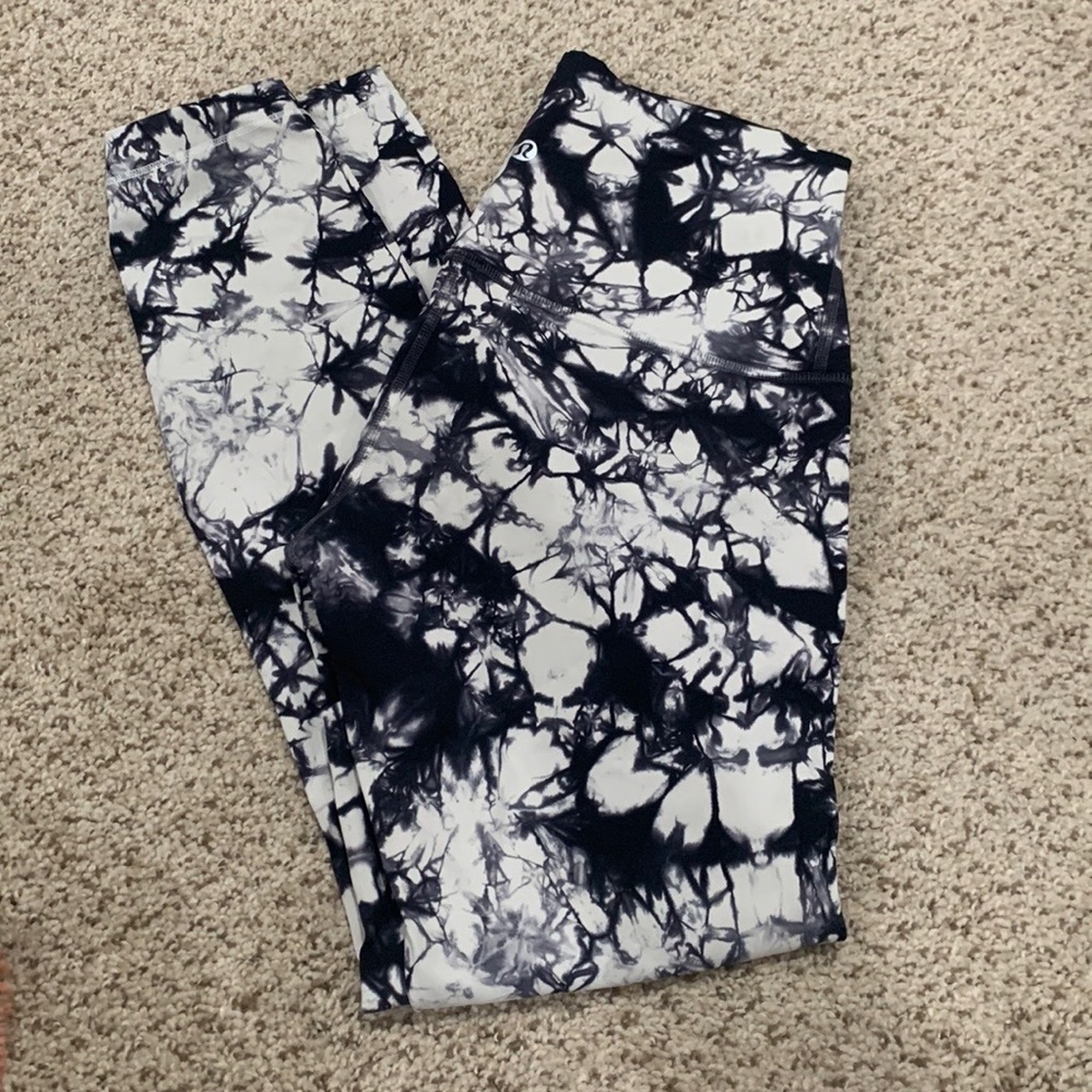 Lululemon Wunder Under Leggings